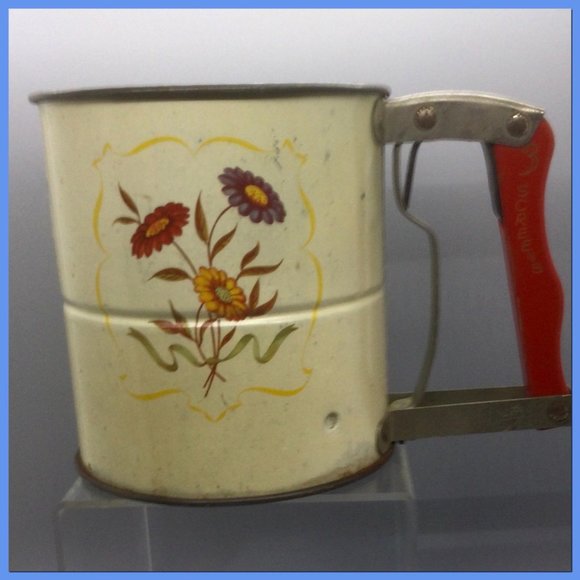 Vtg Kitchen Gadgets - Picture 6 of 12